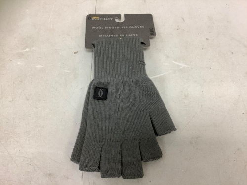 Wool Fingerless Gloves, OSFM, Appears New - Lot 302