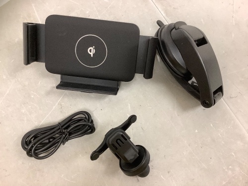 Fast Wireless Car Charger, Appears New - Lot 575