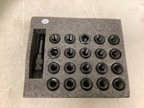 Circuit Lug Nut Set w/ Socket, Appears New - Lot 585