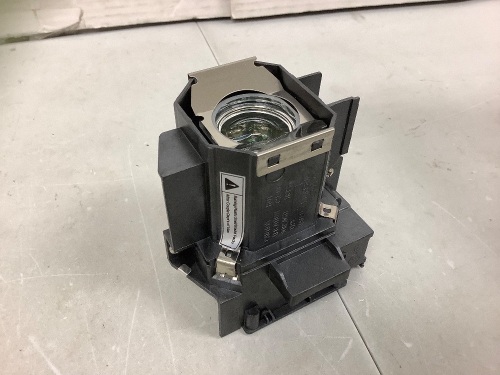 Replacement Projector Lamp Unit, E-Commerce Return - Lot 522
