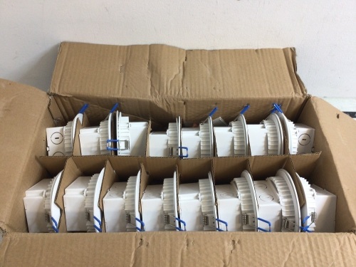 Downlight Slim Intergrated 16Pk, Appears New - Lot 817