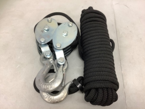  Rope With Hook, E-Commerce Return - Lot 233