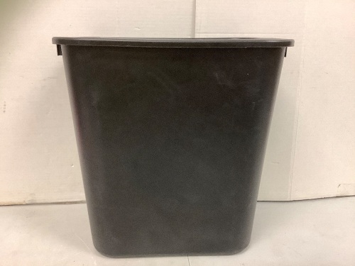 7 Gallon Wastebasket, Appears New - Lot 466
