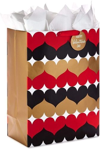 Lot of (26) Hallmark Oversized Valentine's Day Gift Bags, Heart Pattern - NEW - Lot 550