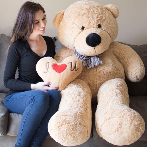 YESBEARS Giant Teddy Bear 5 Feet Tan Color Ultra-Soft (Pillow Included). Appears New - Lot 707
