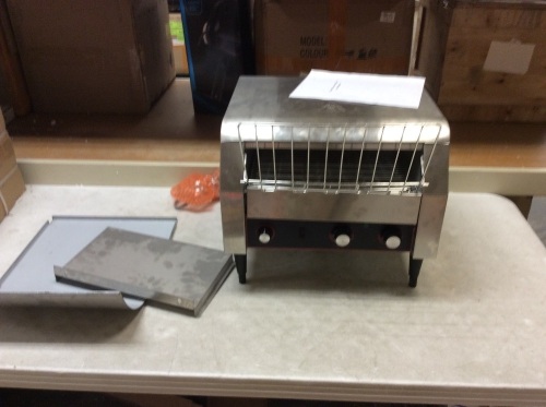HET-450 Stainless Steel Electric Conveyor Toaster - E-Comm Return, Powers On, Gets Hot, Conveyor Works - Lot 125