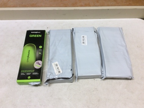 Lot of (4) Superfeet Green Insoles - New  - Lot 353