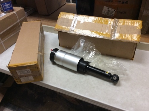 Lot of (2) Air Suspension Shock Absorbers, Unknown Fitment - New - Lot 511