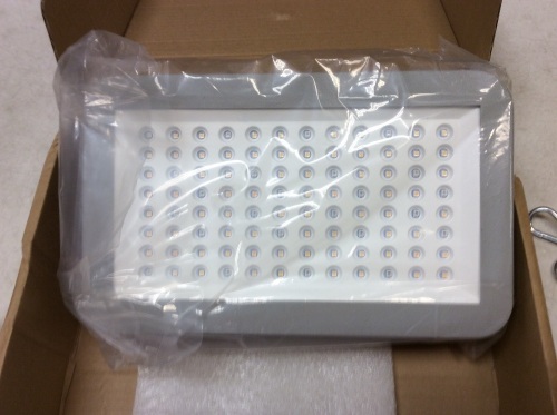 Greensindoor Full Spectrum LED Grow Light - Appears New - Lot 553