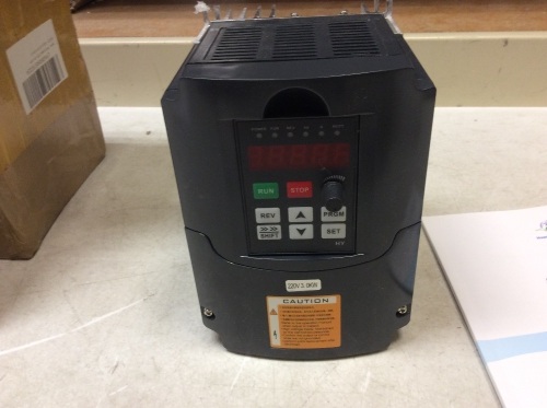 3KW 220V 4HP 3 Phase 13A Variable Frequency Drive Inverter for CNC Router Milling Spindle Motor Control - E-Comm Return, Unknown Condition  - Lot 585