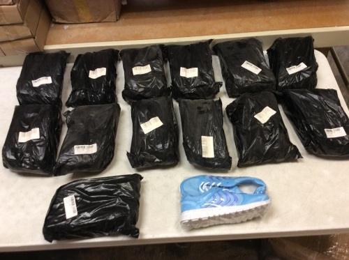 Lot of (14) Dixing Running Shoes, Blue - New - Lot 820