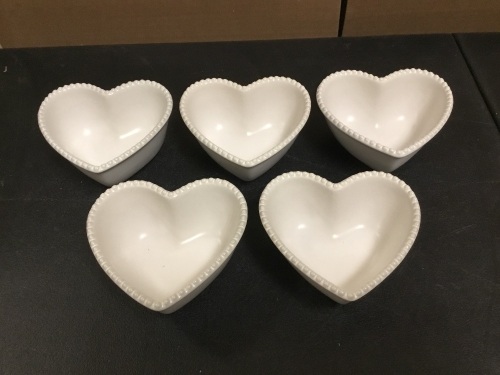 Lot of (4) Heart Shaped Ceramic Bowls - E-Comm Return, Appear New  - Lot 831