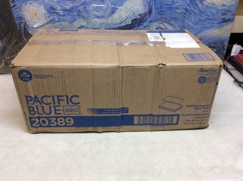 Pacific Blue Multifold Recycled Paper Towels, 16 Packs of 250 - New - Lot 887