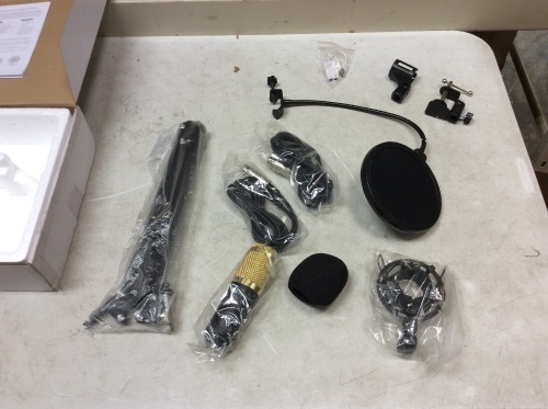 BM800 Condenser Microphone Kit Studio Pro Audio Recording Arm Stand Shock Mount - Appears New  - Lot 1067