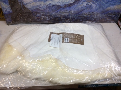 Bowron Sheepskin Rug, Double Ivory - Appears New  - Lot 1108