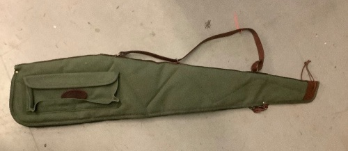 Boyt Gun Bag, Zipper hard to zip, Ecommerce Return - Lot 100