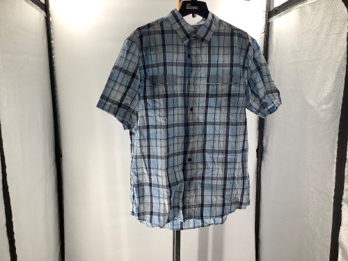 Red Head Men's Shirt, Large, Appears New - Lot 574