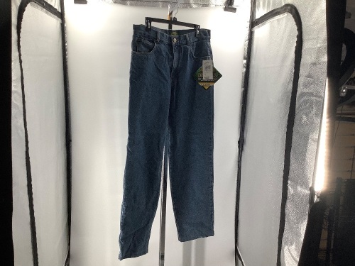 Men's Classic Jean's, 33x34, Appears New - Lot 577