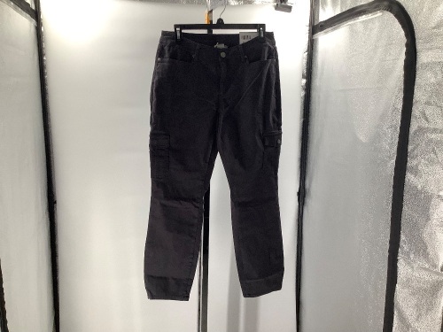 Natural Reflections Women's Pants, 8, Appears New - Lot 579