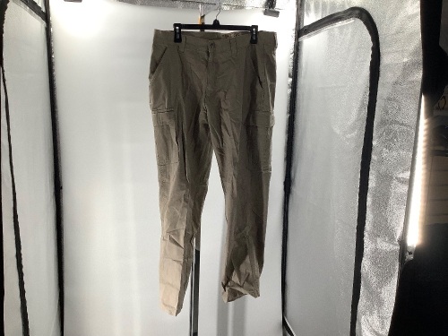 Red Head Men's Pants, 36x30, Appears New - Lot 585