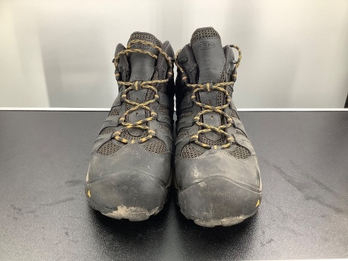 Keen Men's Hiking Boots, 13, Dirty, Ecommerce Return - Lot 612