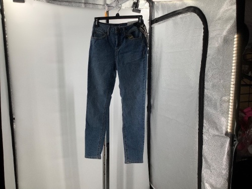 Natural Reflections Women's Jeans, 2P, Appears New - Lot 637