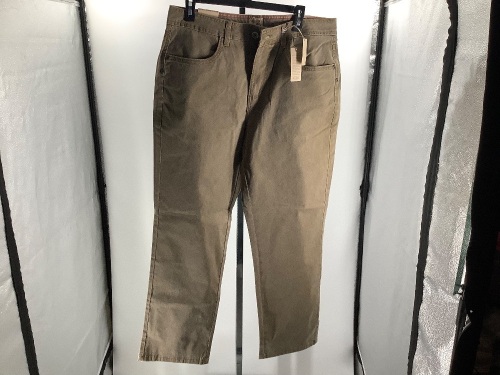 Red Head Men's Pants, 34x29, Appears New - Lot 677