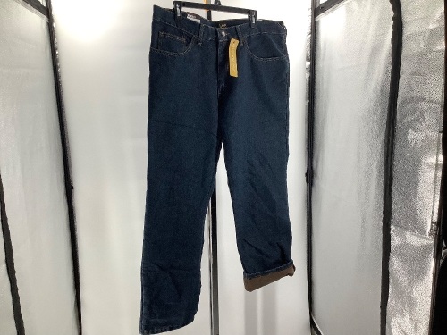 Lee Relaxed Fit Straight Leg Jean's 38x30, Appears New - Lot 698