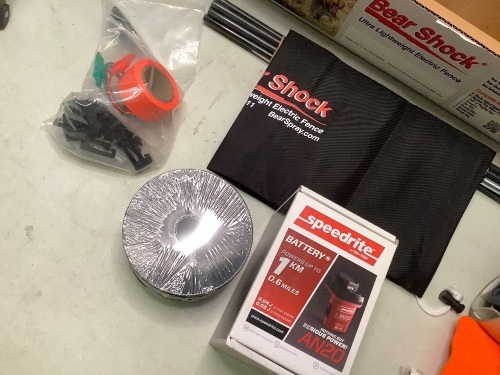Bear Shock Ultra Lightweight Electric Fence, Appears New - Lot 710