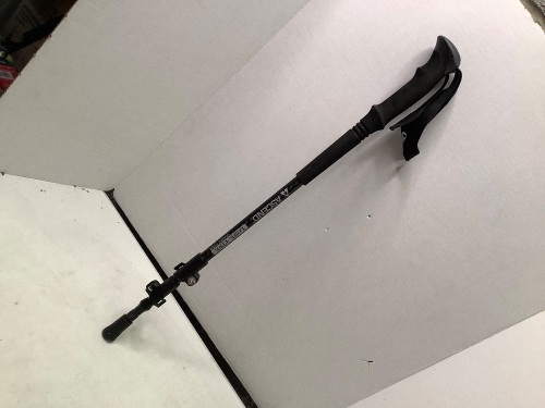 Ascend Lone PIne Carbon Fiber Trekking Pole, Ecommerce Return - Lot 738