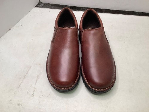 Men's Newport Eastlands, 7.5, Appears New - Lot 784