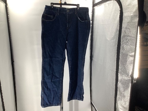 Red Head Men's Jeans 38x32, Appears New - Lot 441