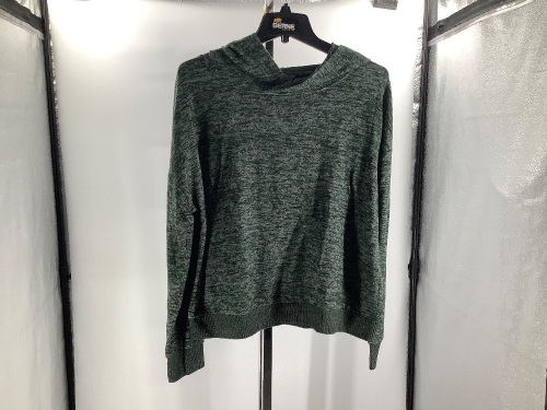 Natural Reflections Women's Shirt, Medium, Appears New - Lot 445