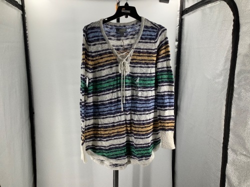 Natural Reflections Women's Sweater, Large, Appears New - Lot 447