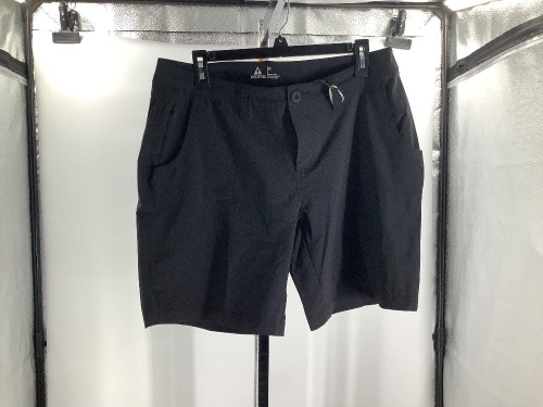 Ascend Women's Shorts, 12, Appears New - Lot 460