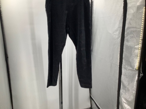 Natural Reflections Women's Leggings, Large, Appears New - Lot 478