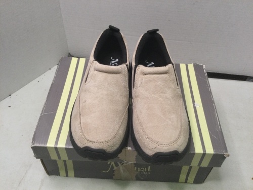 Natural Reflections Suede Mocs, 7.5, Ecommerce Return - Lot 165