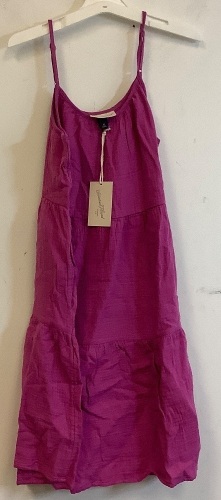 Women's Universal Thread Dress, XS, Appears New - Lot 230