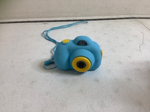 VanTop Kid's Camera, Powers Up, E-Commerce Return - Lot 359