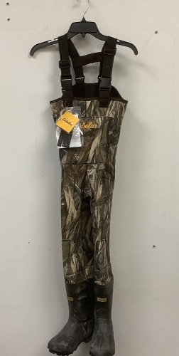 Youth Chest Waders, Youth 3, E-Commerce Return - Lot 304