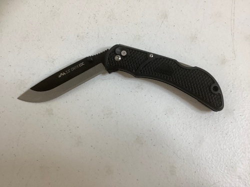 Outdoor Edge Folding Knife, E-Commerce Return - Lot 764
