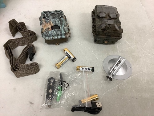 Lot of (2) Trail Cameras, Untested, E-Commerce Return - Lot 127