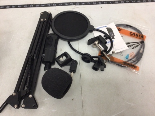 Condenser Microphone, Untested, E-Commerce Return - Lot 616
