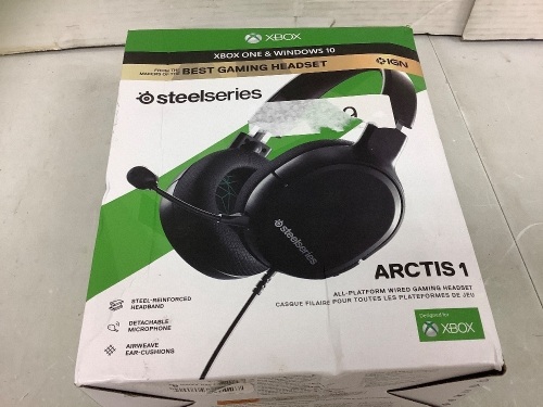 Wired Gaming Headset, Appears New - Lot 800