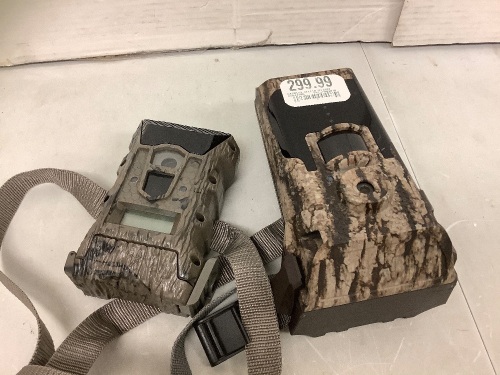 Lot of (2) Trail Cameras, Untested, E-Commerce Return - Lot 815