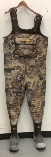 Men's Bibs, 13R, E-Commerce Return - Lot 700