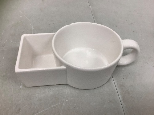 Soup & Cracker Mug, Small Chip, E-Commerce Return - Lot 174