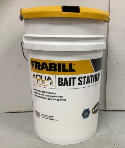 Frabill Aerated Live Bait Container, Appears new - Lot 500