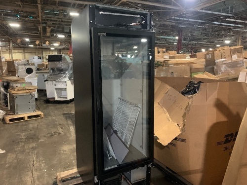 Maxxx Cold MXM1-23RBHC 27" Merchandiser Refrigerator, Free Standing, 23 Cu. Ft. Does Not Get Cold. For Repair or Parts.  - Lot 219