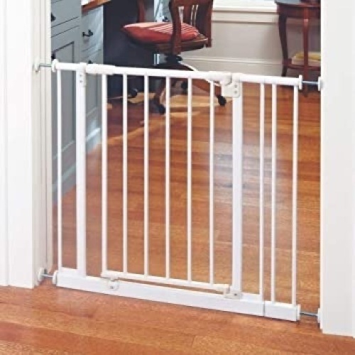 Easy Close Baby Gate  - Lot 505